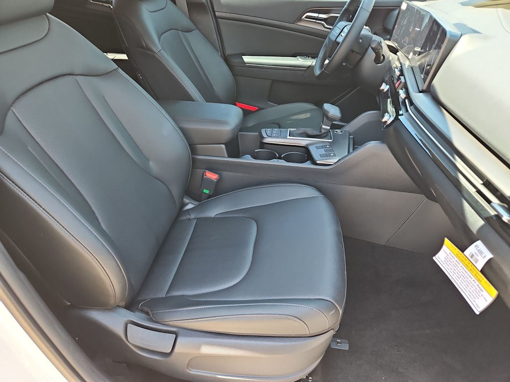 Thumbnail: 2026 Kia Sportage - 12