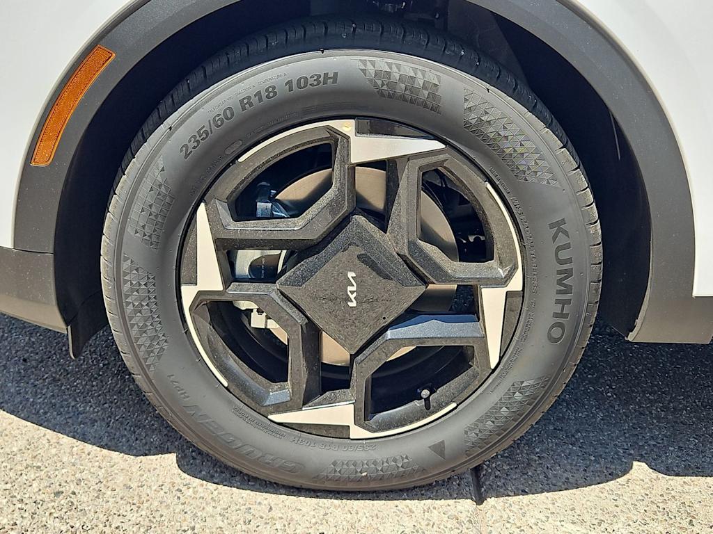 Thumbnail: 2026 Kia Sportage - 8