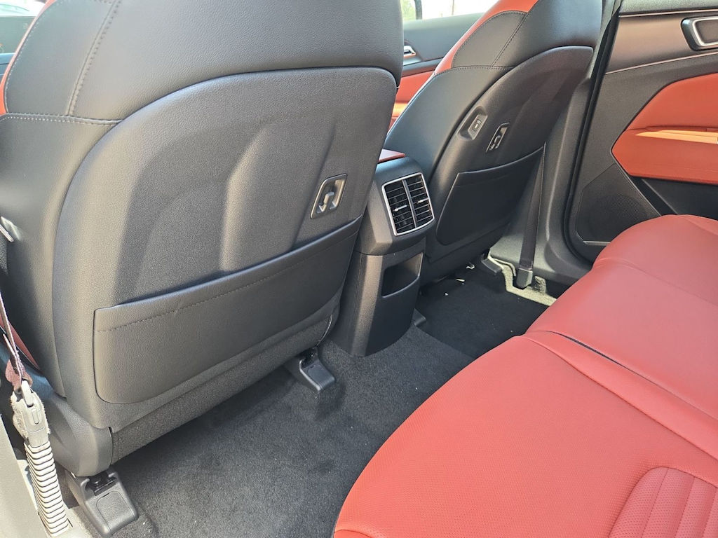 Thumbnail: 2026 Kia Sportage - 13