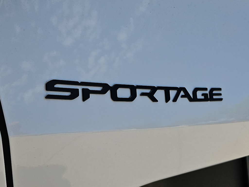 Thumbnail: 2026 Kia Sportage - 25