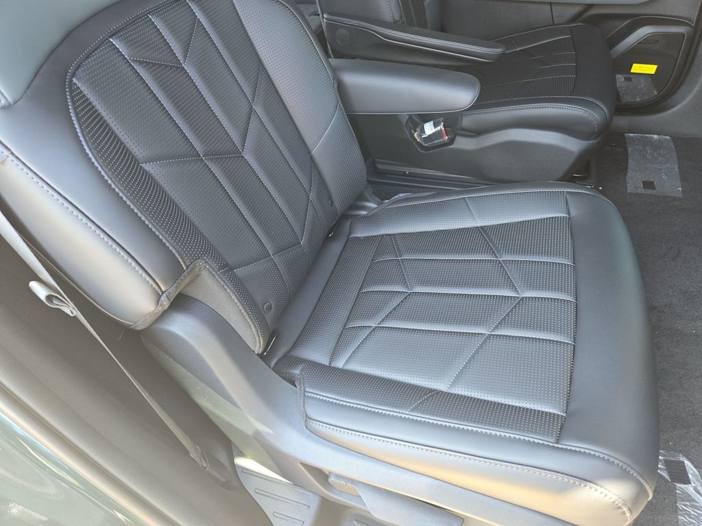 Thumbnail: 2027 Kia Telluride - 25