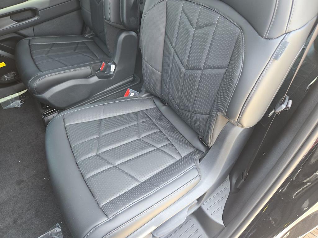 Thumbnail: 2027 Kia Telluride - 12