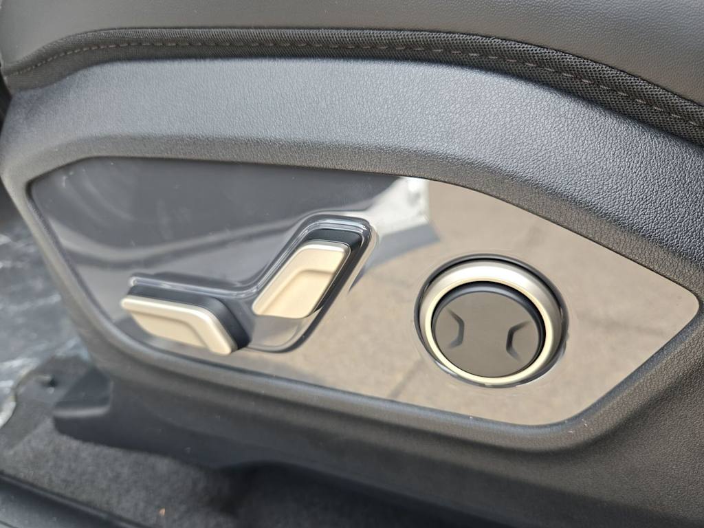 Thumbnail: 2027 Kia Telluride - 26