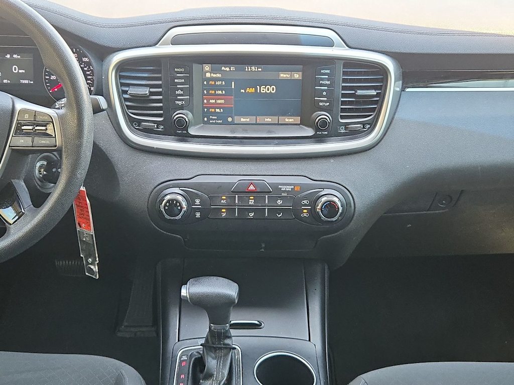 Thumbnail: 2019 Kia Sorento - 14