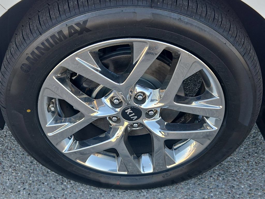 Thumbnail: 2019 Kia Sorento - 8