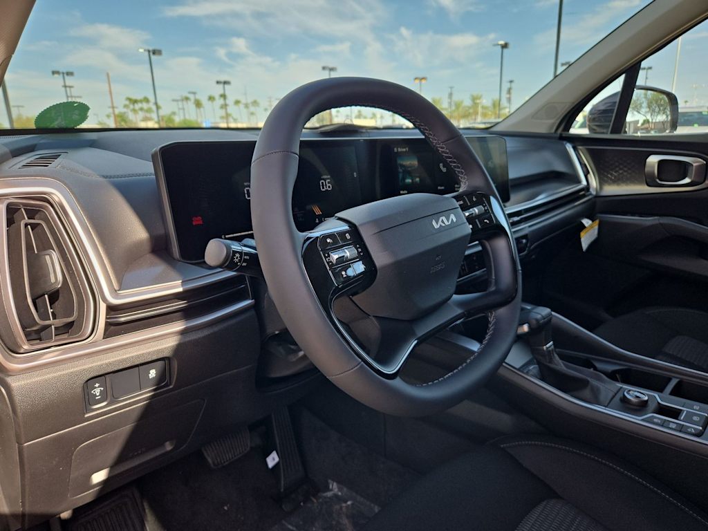 Thumbnail: 2026 Kia Sorento - 2