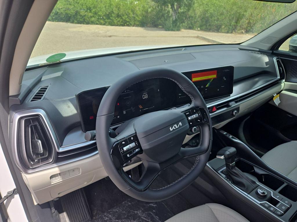 Thumbnail: 2026 Kia Sorento - 2