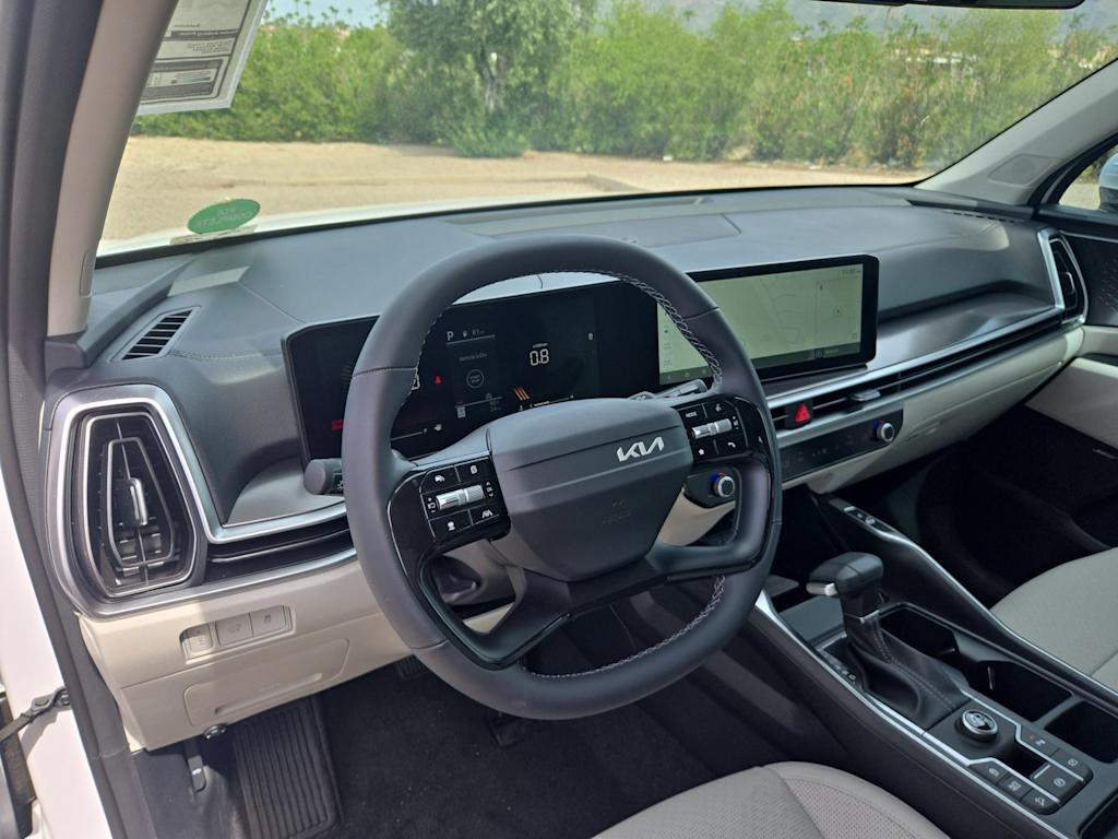 Thumbnail: 2026 Kia Sorento - 2