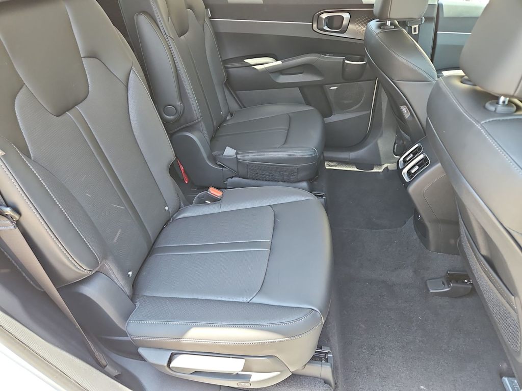Thumbnail: 2026 Kia Sorento - 12