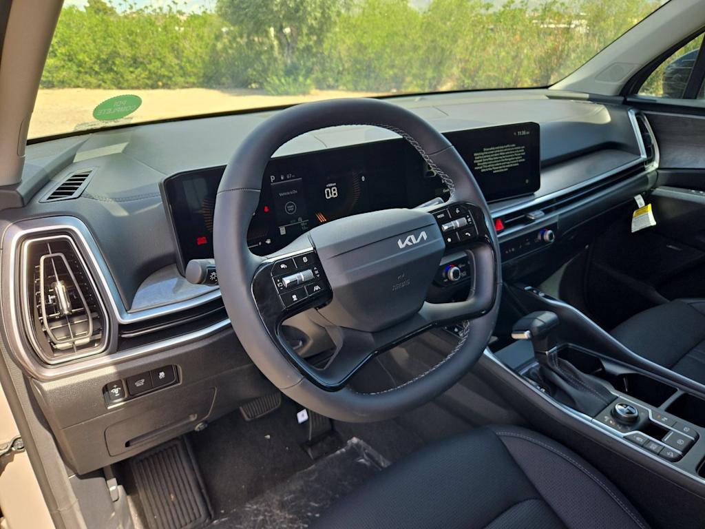 Thumbnail: 2026 Kia Sorento - 2