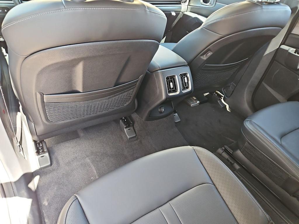 Thumbnail: 2026 Kia Sorento - 27