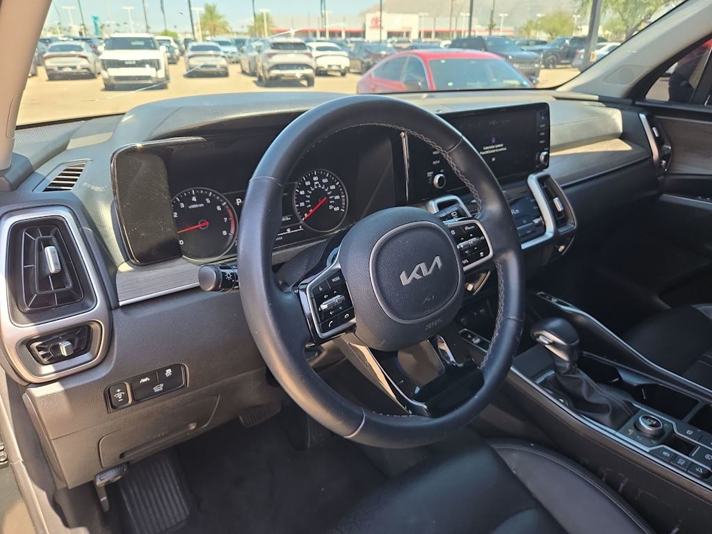 Thumbnail: 2022 Kia Sorento - 2