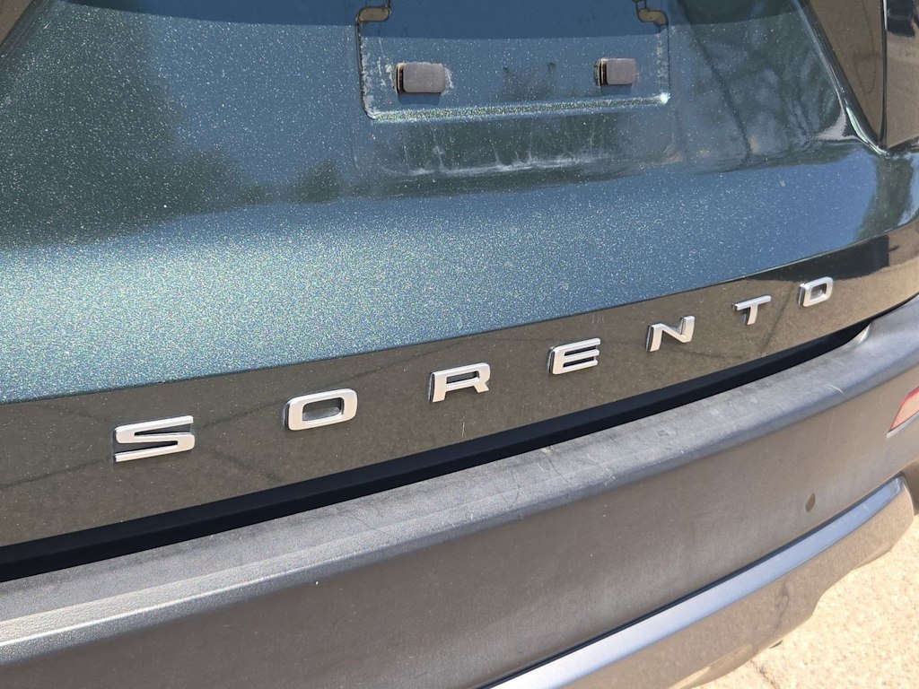Thumbnail: 2022 Kia Sorento - 25