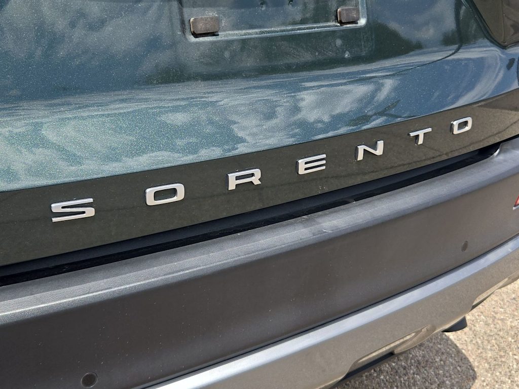 Thumbnail: 2022 Kia Sorento - 7