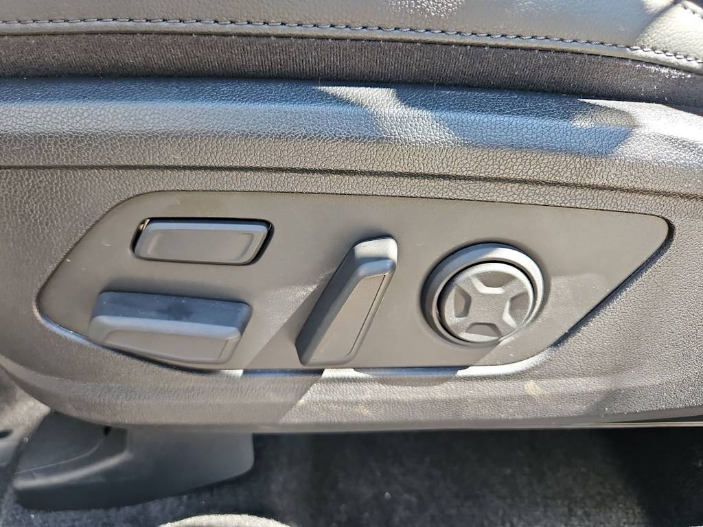 Thumbnail: 2026 Kia Sorento - 26