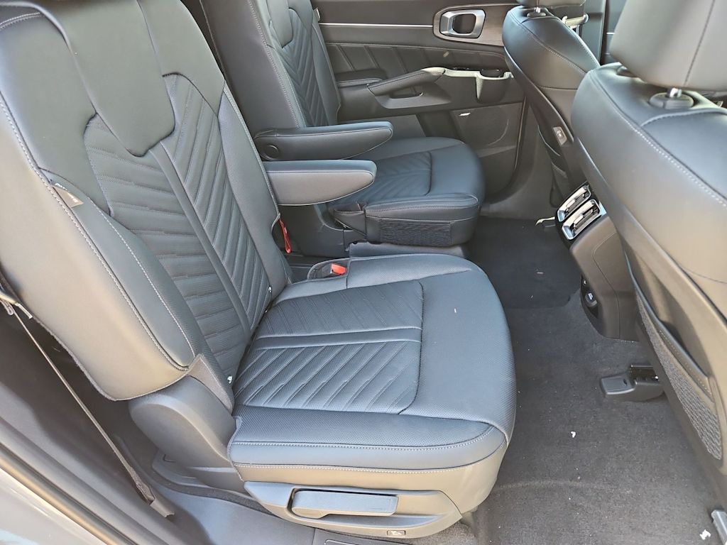 Thumbnail: 2026 Kia Sorento - 28