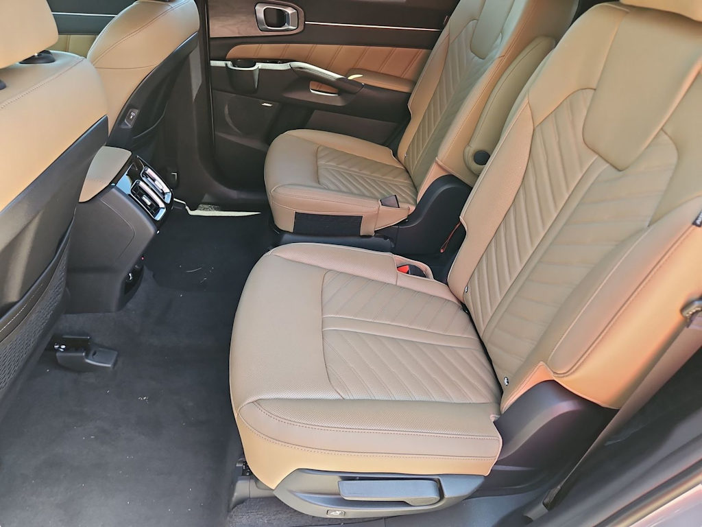 Thumbnail: 2026 Kia Sorento - 12