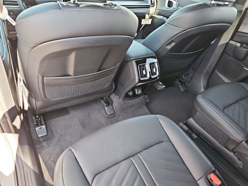 Thumbnail: 2026 Kia Sorento - 13