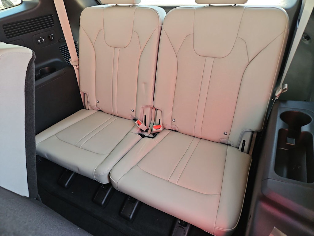 Thumbnail: 2026 Kia Sorento - 36