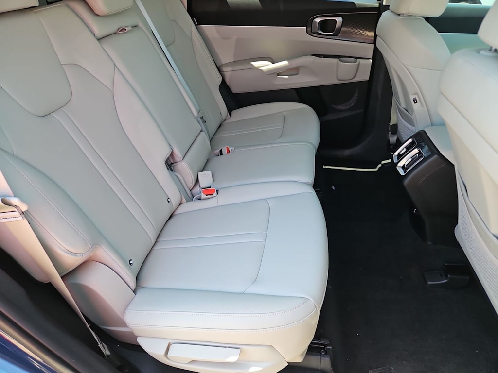 Thumbnail: 2026 Kia Sorento - 28