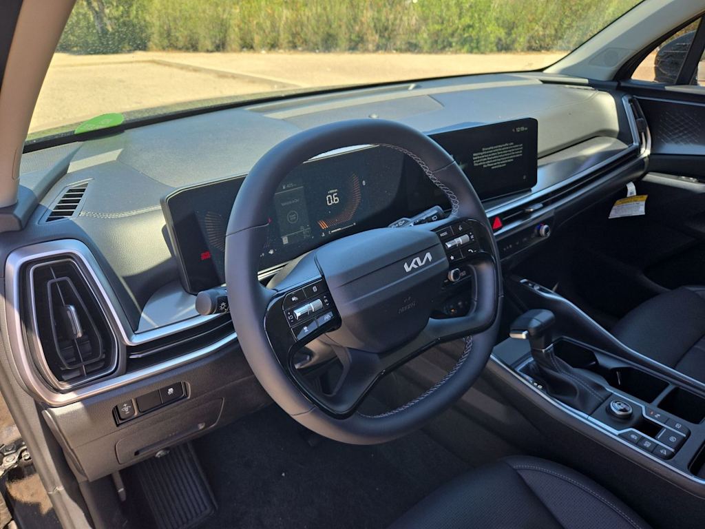 Thumbnail: 2026 Kia Sorento - 2