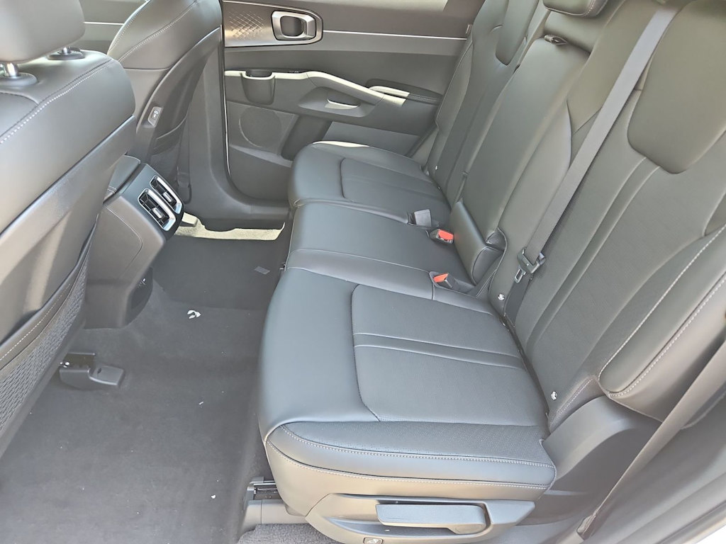 Thumbnail: 2026 Kia Sorento - 27