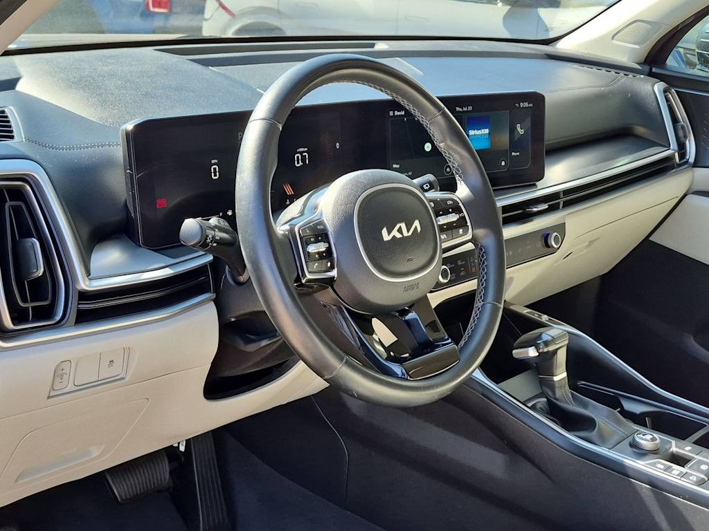 Thumbnail: 2024 Kia Sorento - 2
