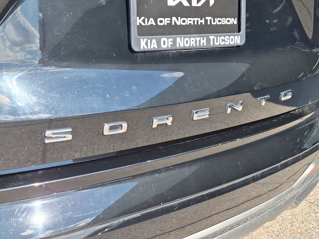 Thumbnail: 2021 Kia Sorento - 16