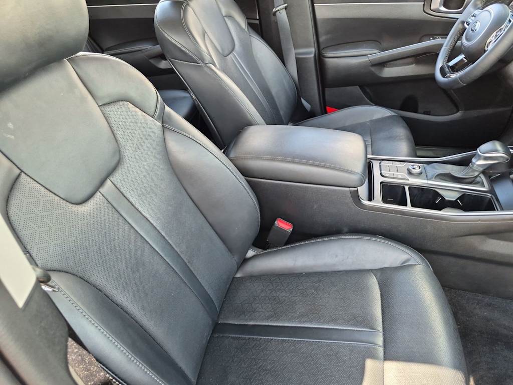 Thumbnail: 2021 Kia Sorento - 11