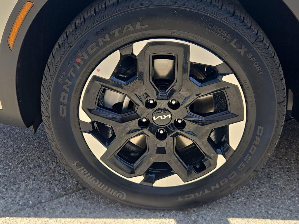 Thumbnail: 2026 Kia Sorento - 8