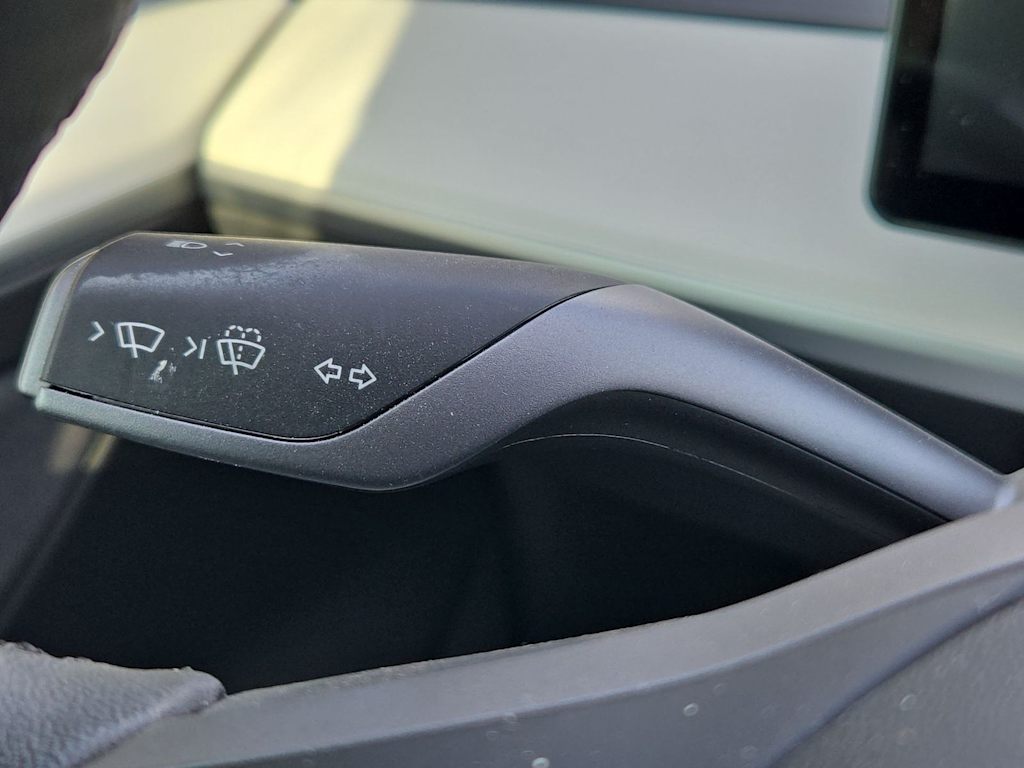 Thumbnail: 2022 Tesla Model 3 - 32