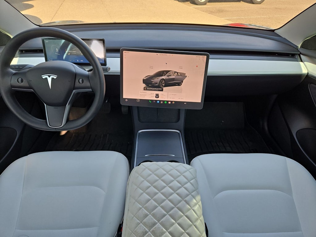 Thumbnail: 2022 Tesla Model 3 - 8