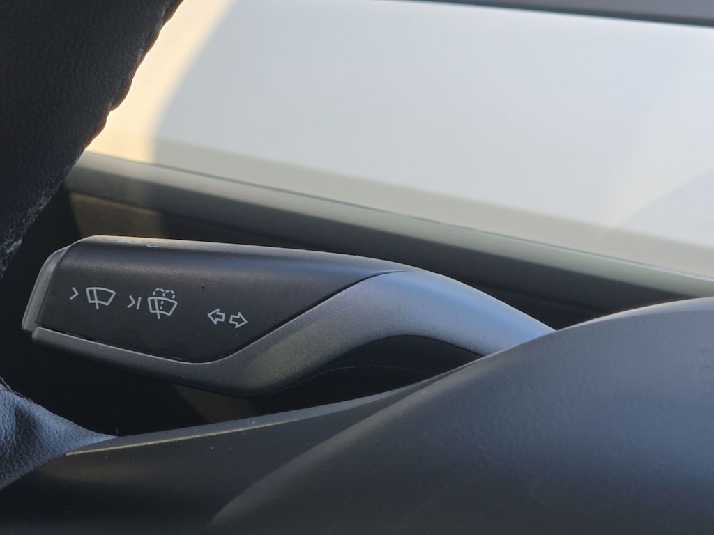 Thumbnail: 2023 Tesla Model Y - 30