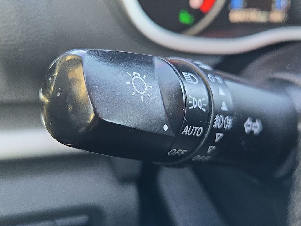 Thumbnail: 2018 Mitsubishi Eclipse Cross - 32