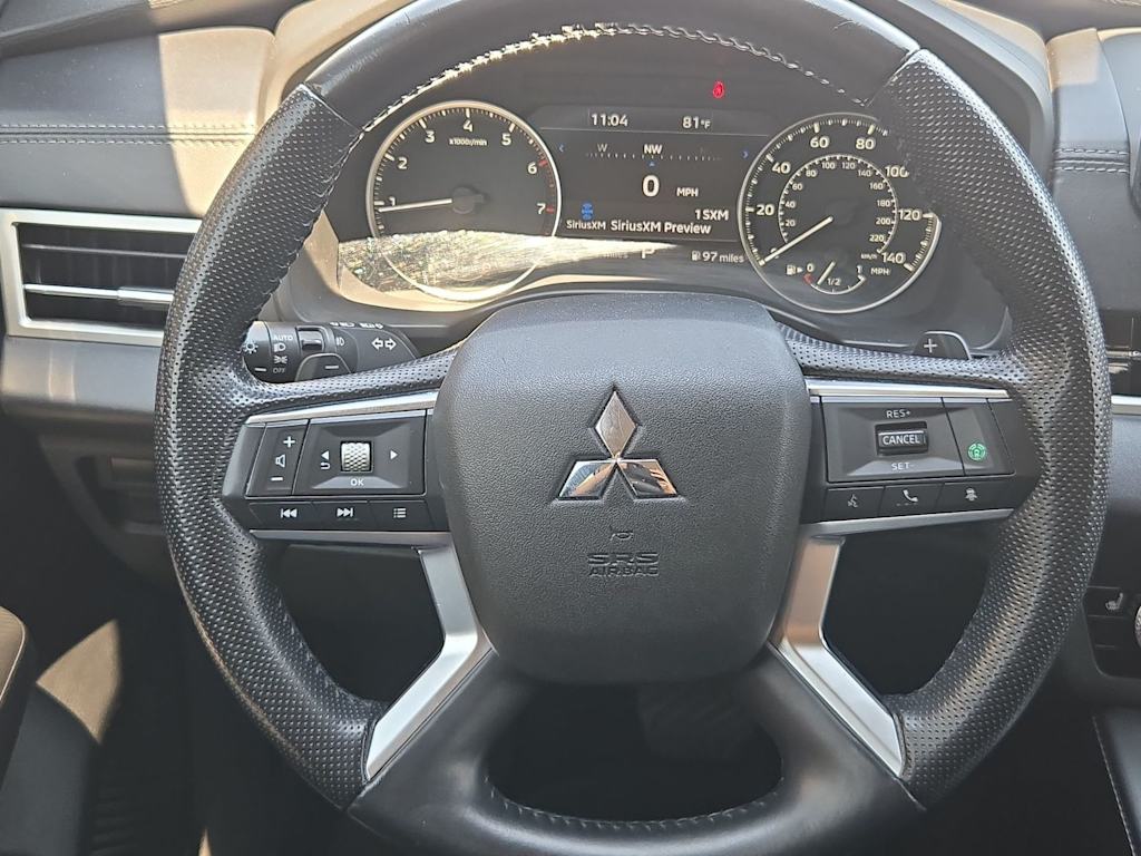 Thumbnail: 2022 Mitsubishi Outlander - 13