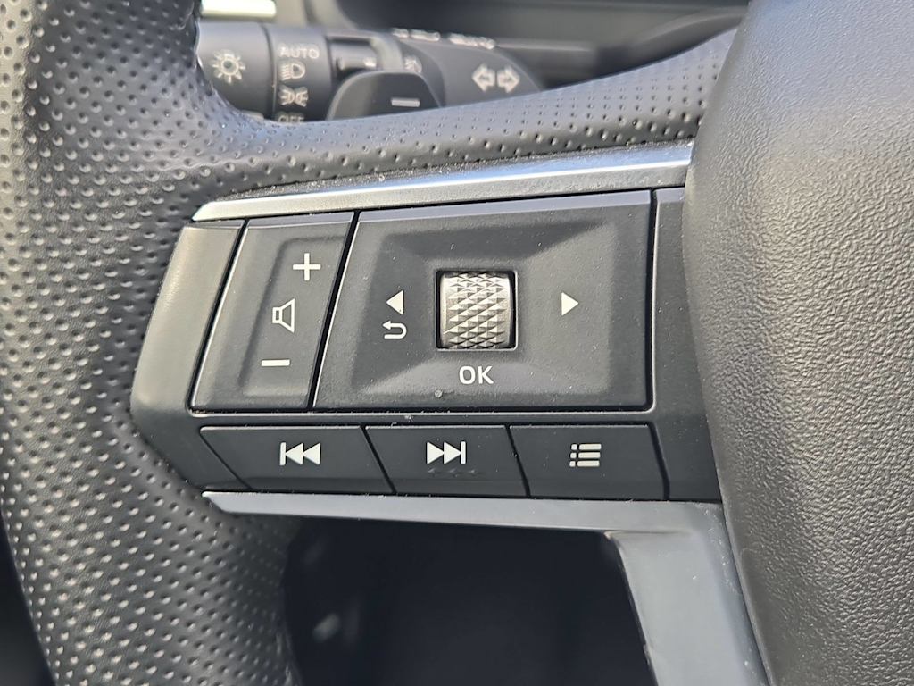 Thumbnail: 2024 Mitsubishi Outlander - 27