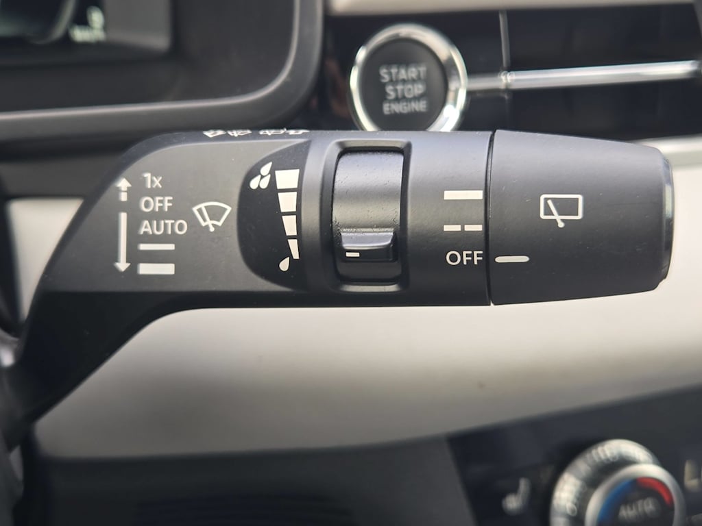 Thumbnail: 2024 Mitsubishi Outlander - 29