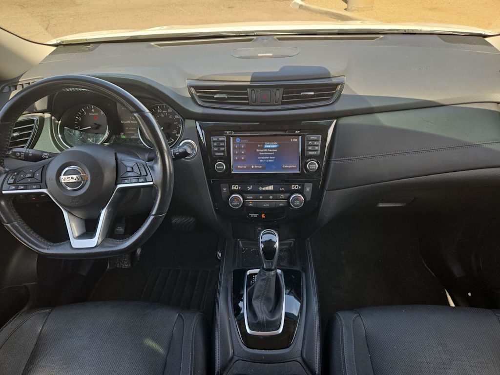 Thumbnail: 2017 Nissan Rogue - 9