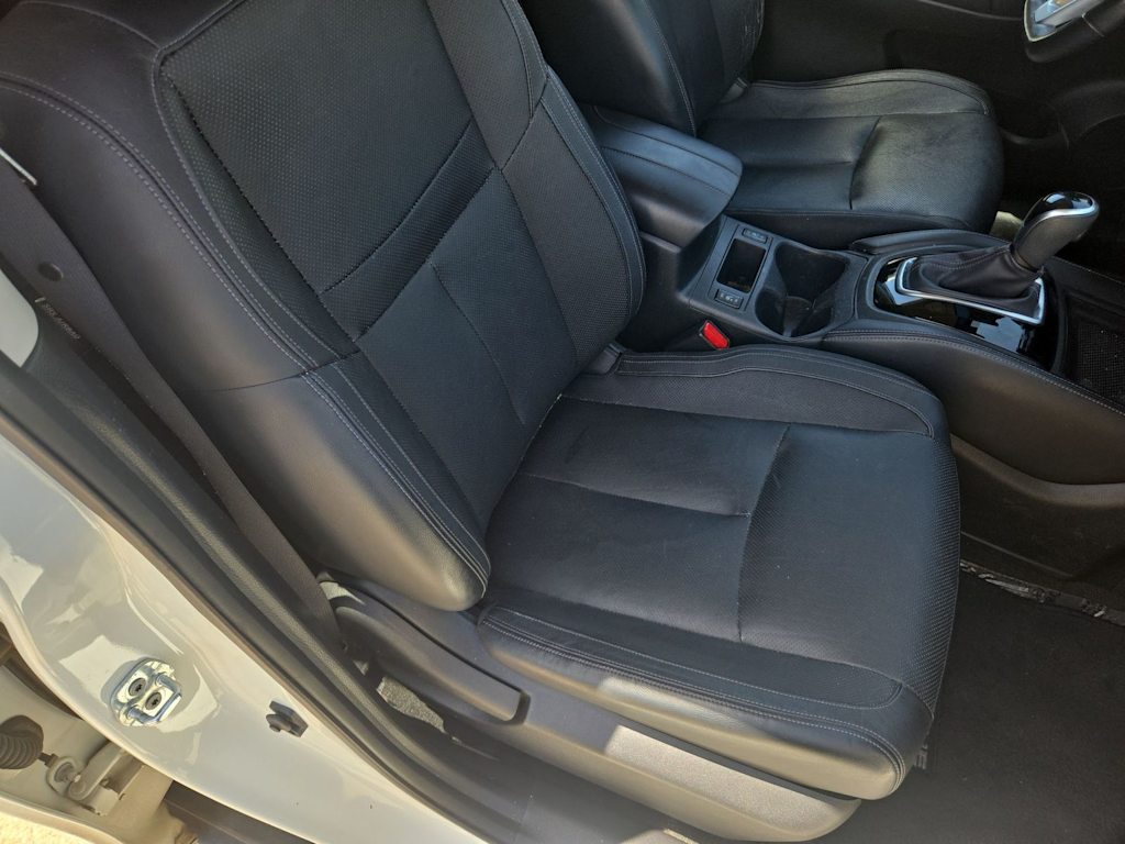 Thumbnail: 2017 Nissan Rogue - 29