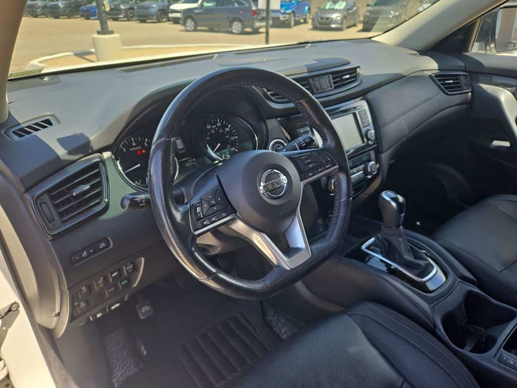 Thumbnail: 2017 Nissan Rogue - 2