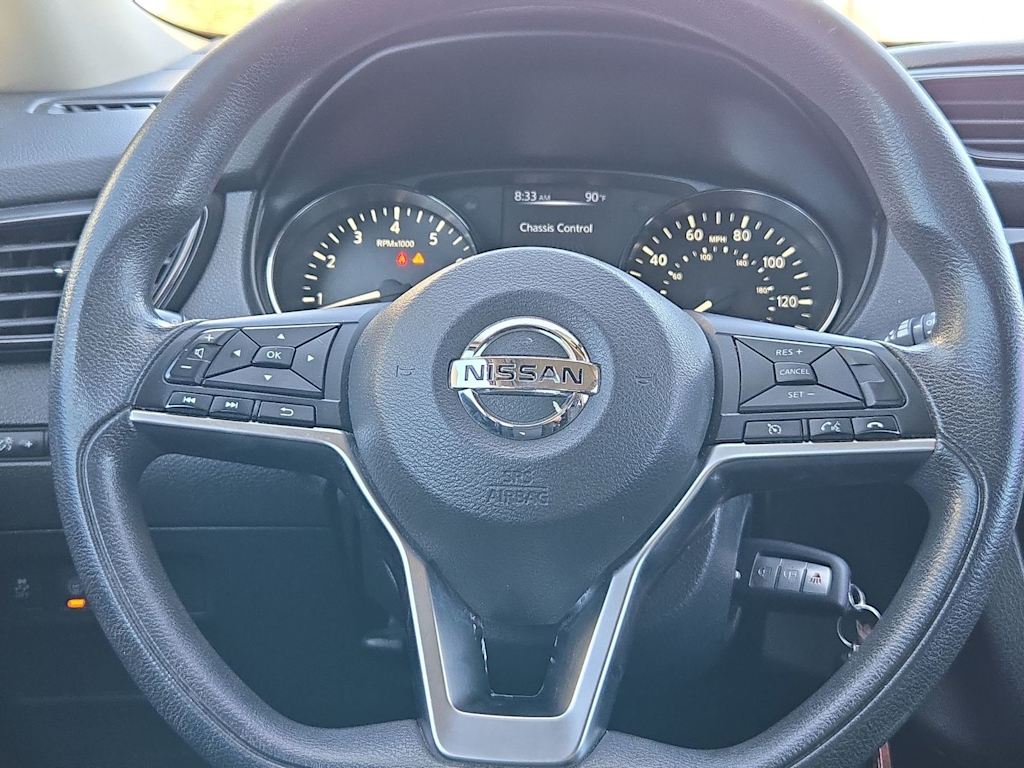 Thumbnail: 2017 Nissan Rogue - 27