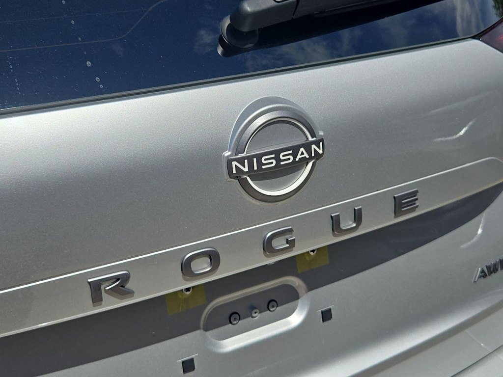 Thumbnail: 2025 Nissan Rogue - 7