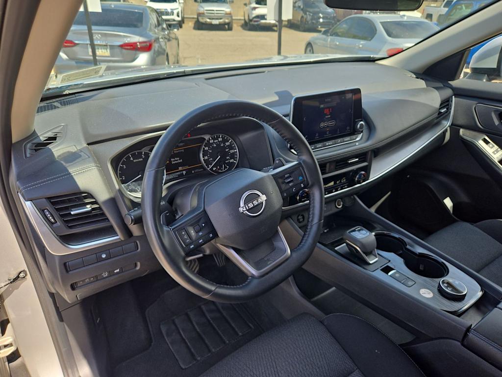 Thumbnail: 2025 Nissan Rogue - 2