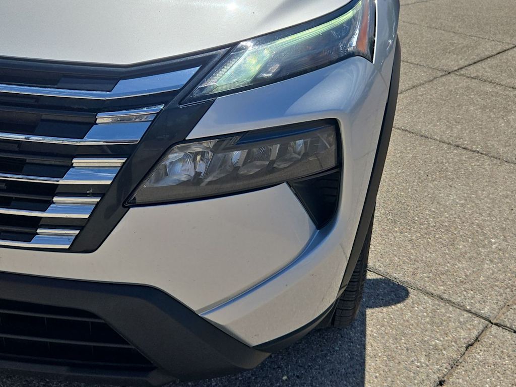 Thumbnail: 2025 Nissan Rogue - 13