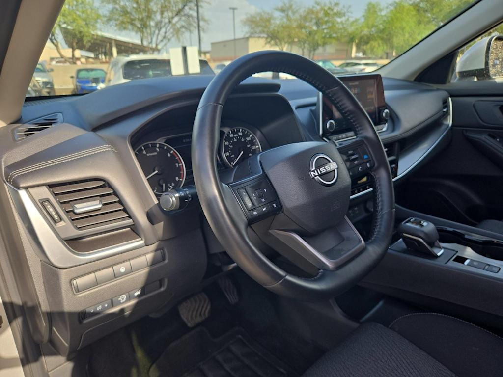 Thumbnail: 2025 Nissan Rogue - 2