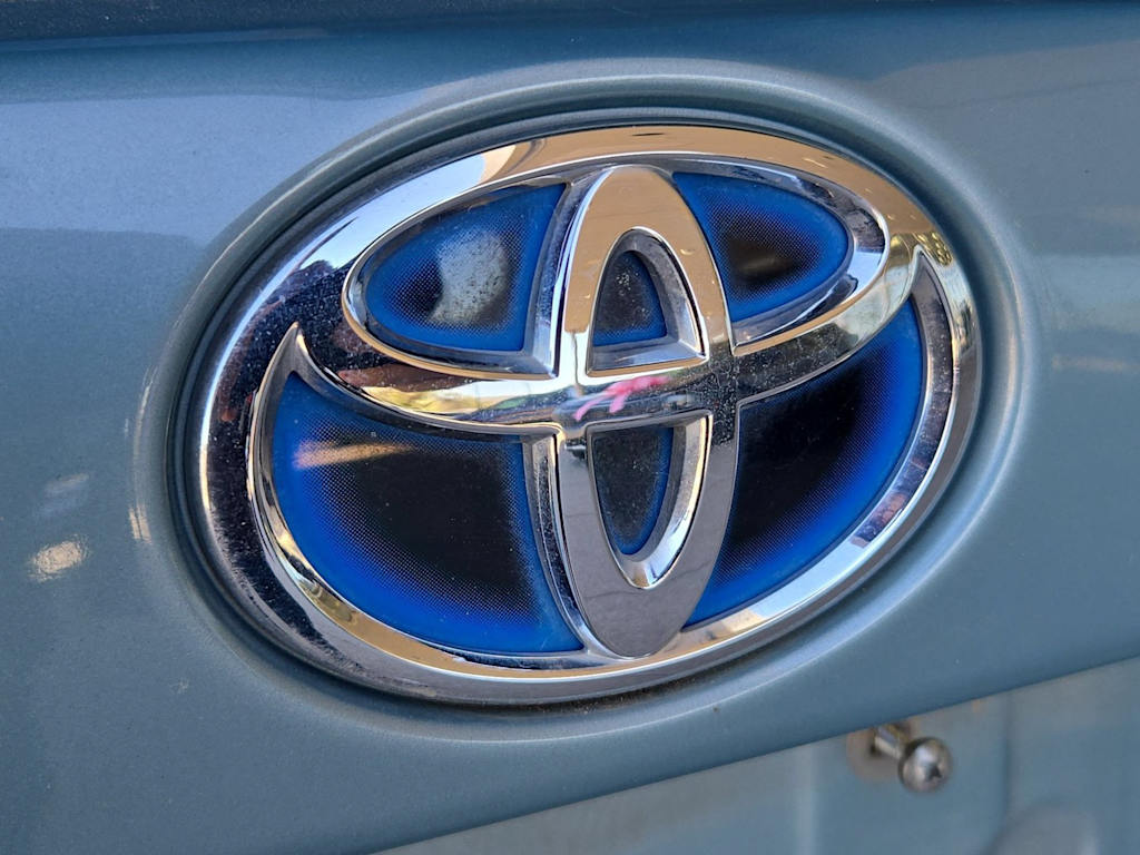 Thumbnail: 2019 Toyota Prius - 21