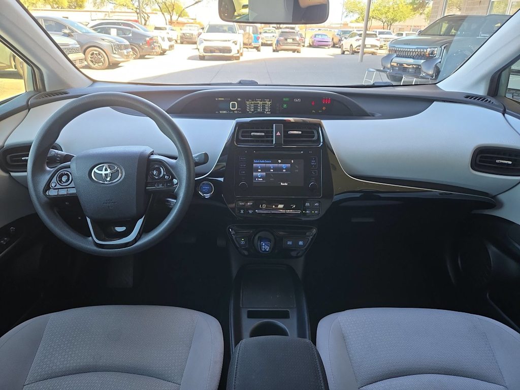 Thumbnail: 2019 Toyota Prius - 9