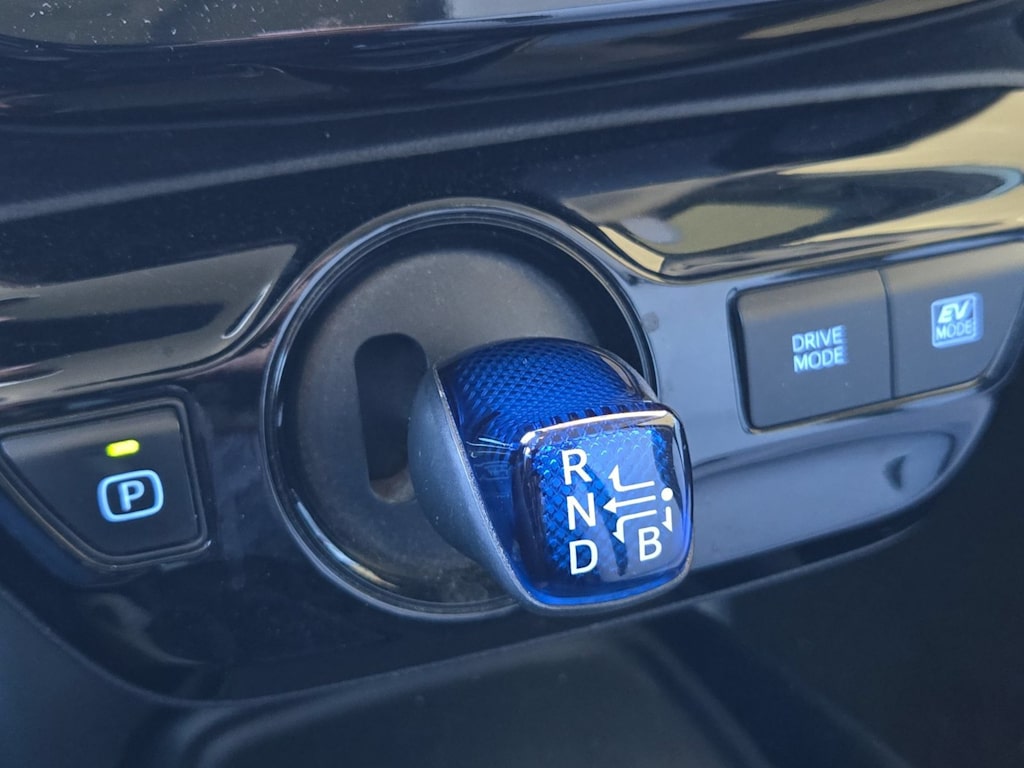 Thumbnail: 2019 Toyota Prius - 31