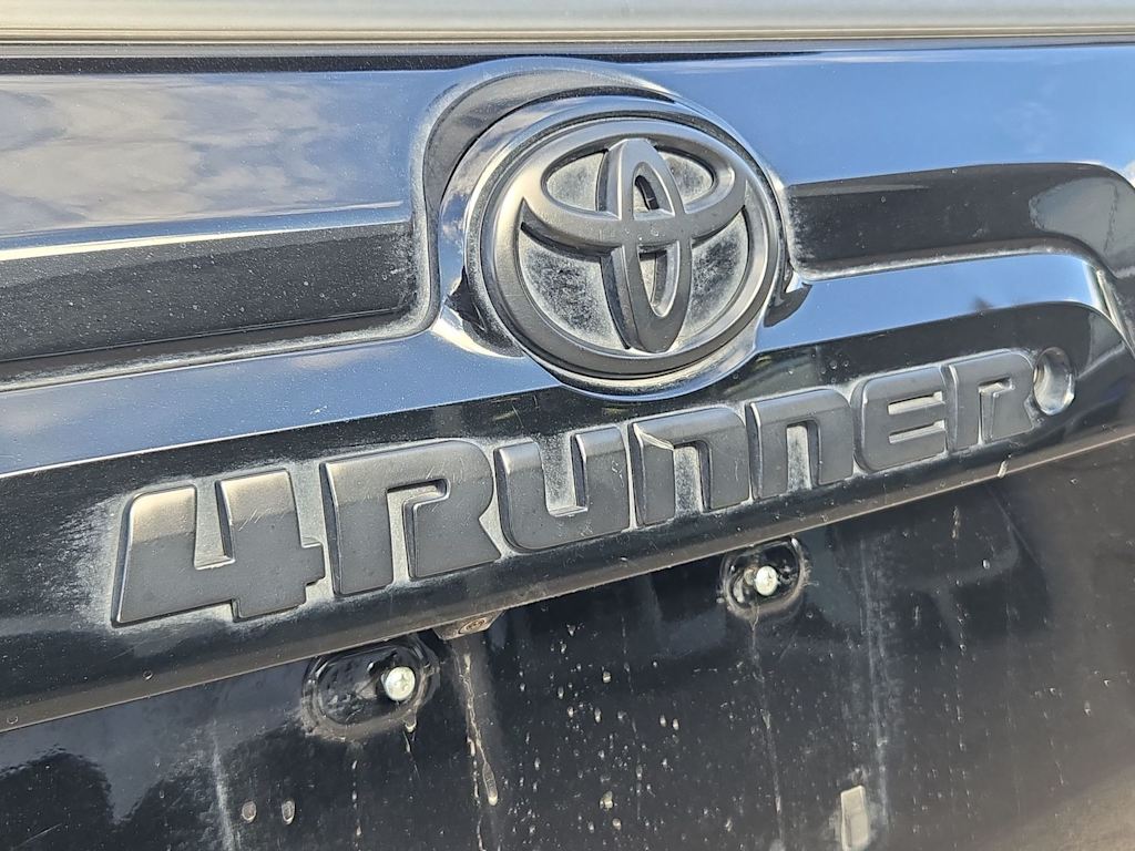 Thumbnail: 2019 Toyota 4Runner - 24