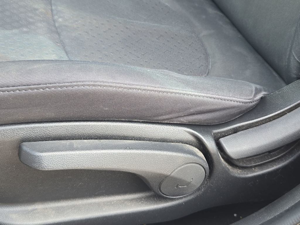 Thumbnail: 2013 Hyundai Accent - 25